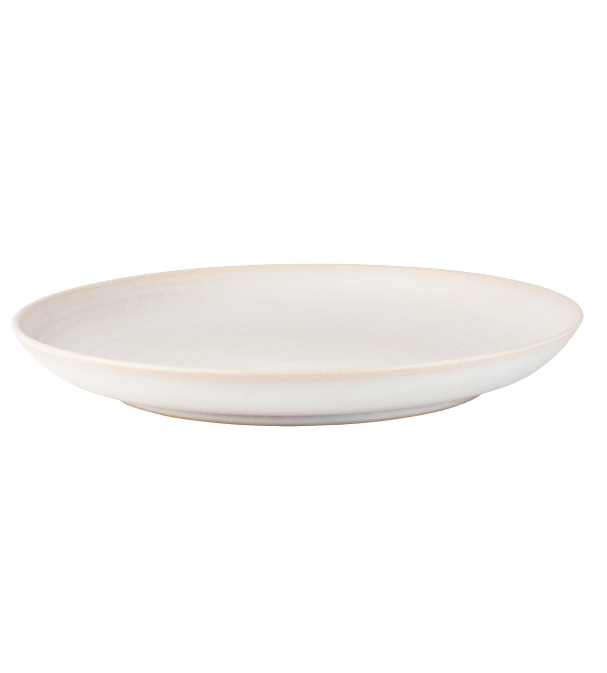 Handgjord tallrik i stengods ur Lantliv-serien från Paradisverkstaden. Vit keramik med mjuk form, diameter 27 cm.